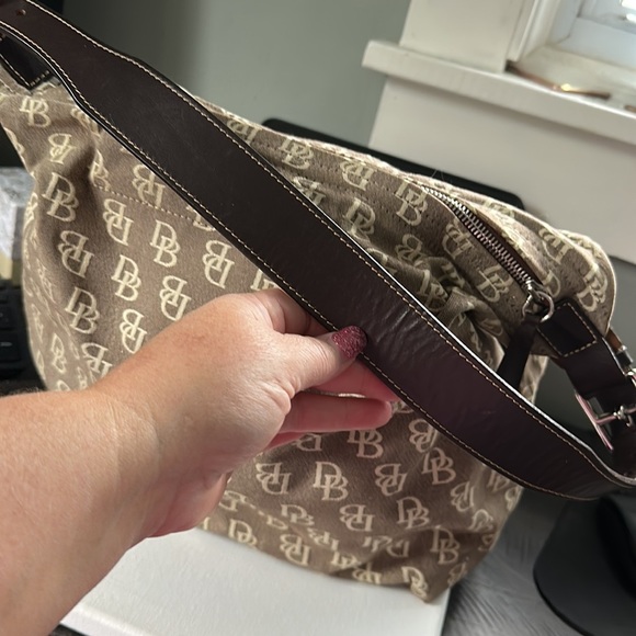 Dooney and Bourke canvas and leather bag EUC - Picture 5 of 13